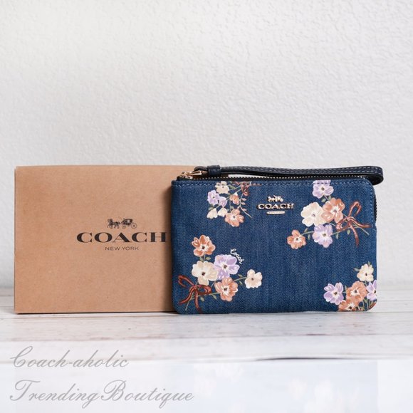 NWT Coach Corner Zip Wristlet with Floral Print - Picture 2 of 8